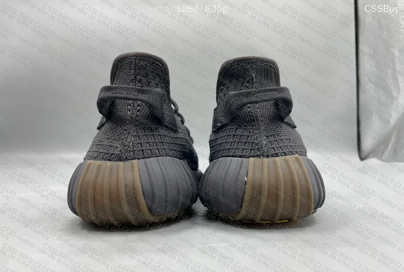Yeezy 350 V2 CINDER REFLECTIVE - STOS AVALIEM 2