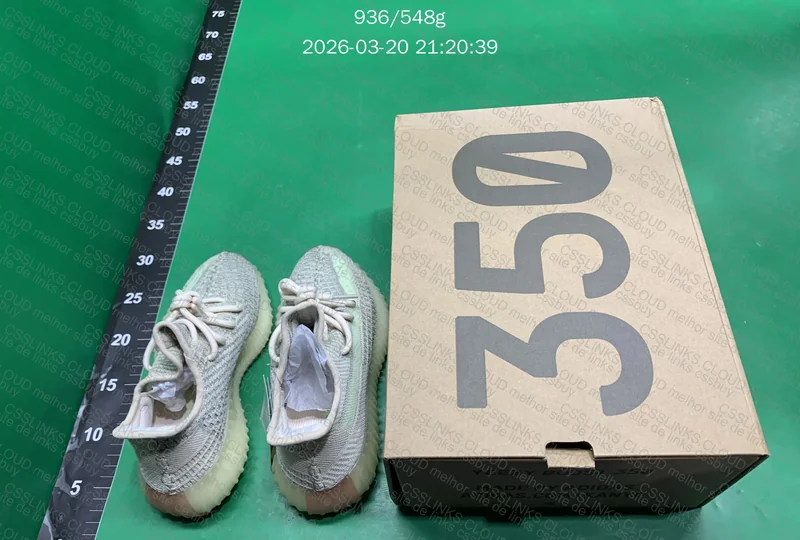 Yeezy 350 v2 Citrin - Blind Box 7