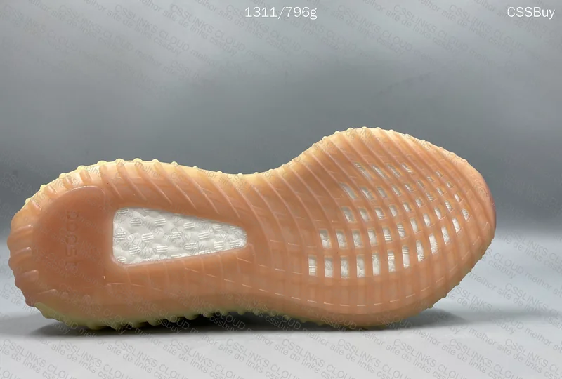 Yeezy 350 v2 Citrin (GL?) 4