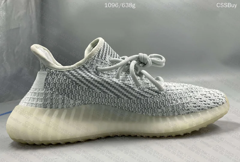 Yeezy 350 v2 Cloud White 3