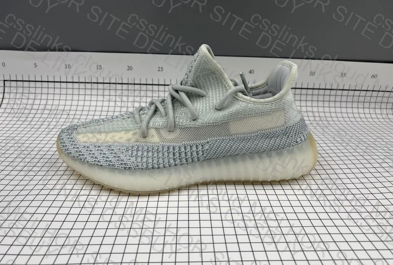 yeezy 350 v2 cloud white 7