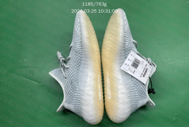 Yeezy 350 v2 Cloud white Lw 6