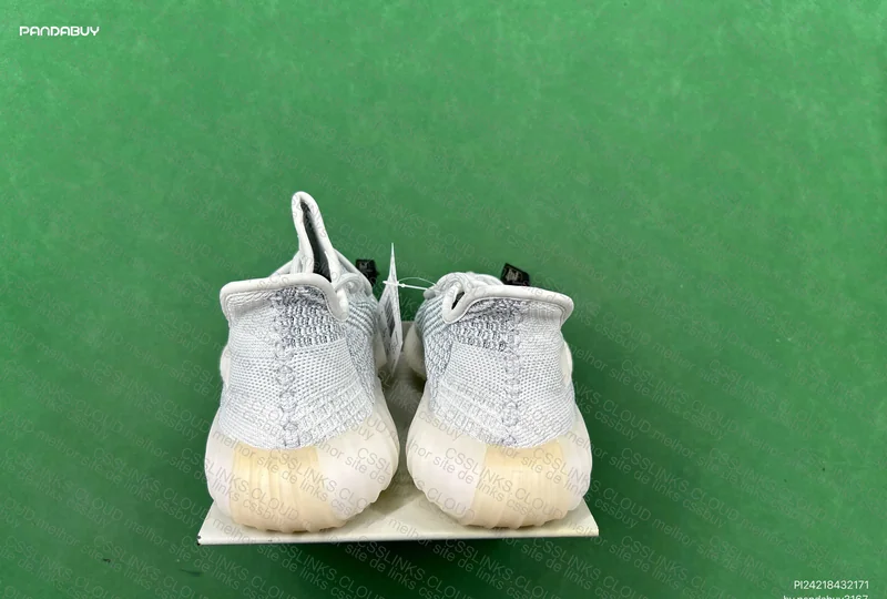 yeezy 350 v2 cloud white reflective 7