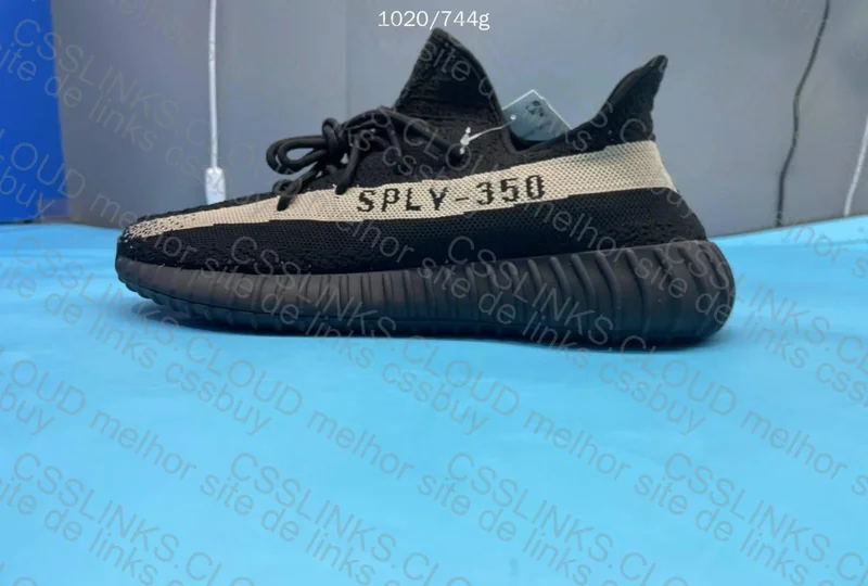Yeezy 350 V2 Core Black White 7