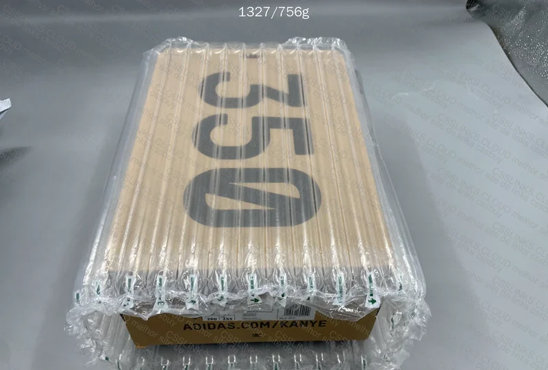 Yeezy 350 V2 Cream White 3