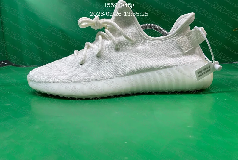 Yeezy 350 V2 Cream White 3