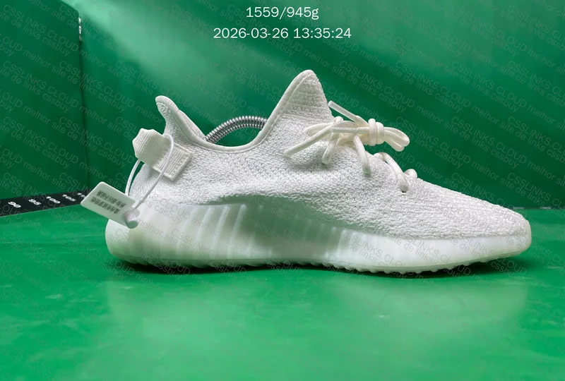 Yeezy 350 V2 Cream White 9