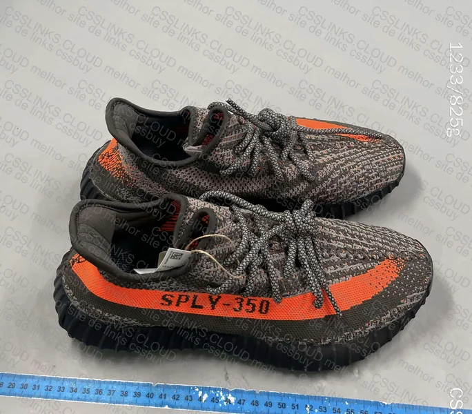 Yeezy 350 v2 Dark Beluga