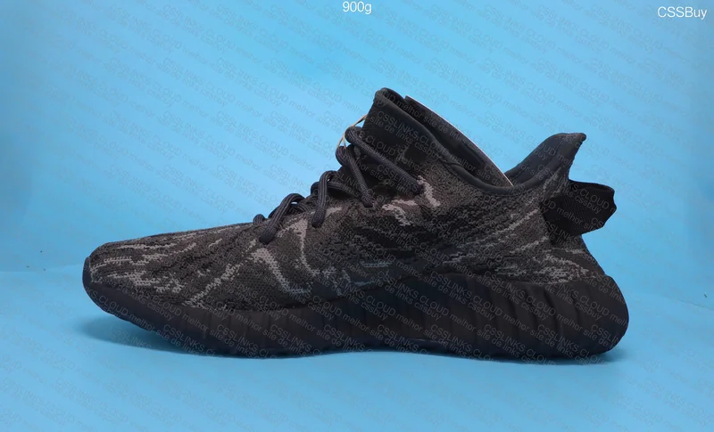 Yeezy 350 V2 Dark Salt