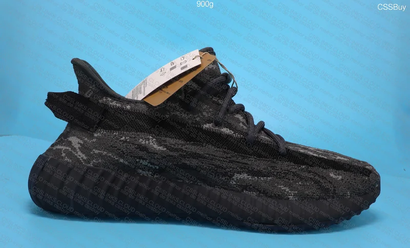 Yeezy 350 V2 Dark Salt 4