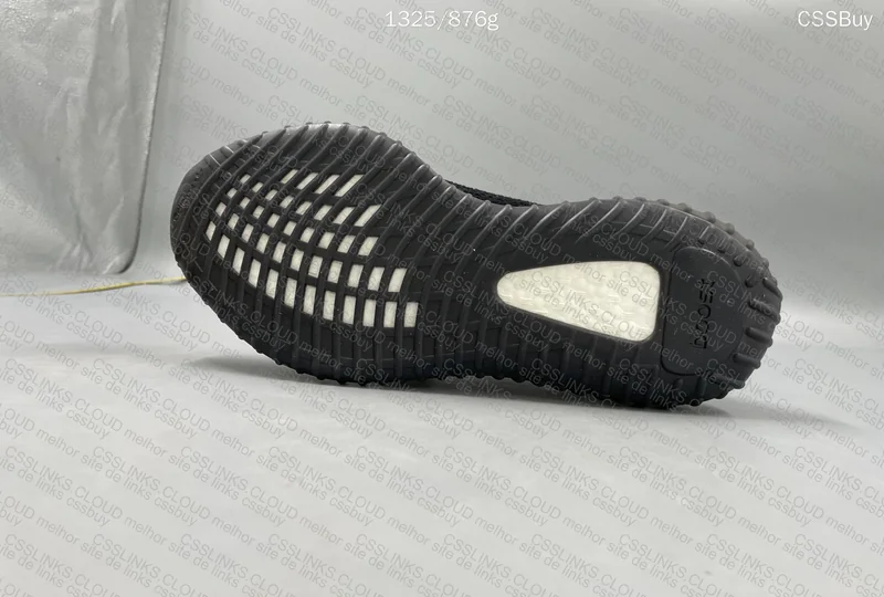 Yeezy 350 v2 Dazzling Blue 5