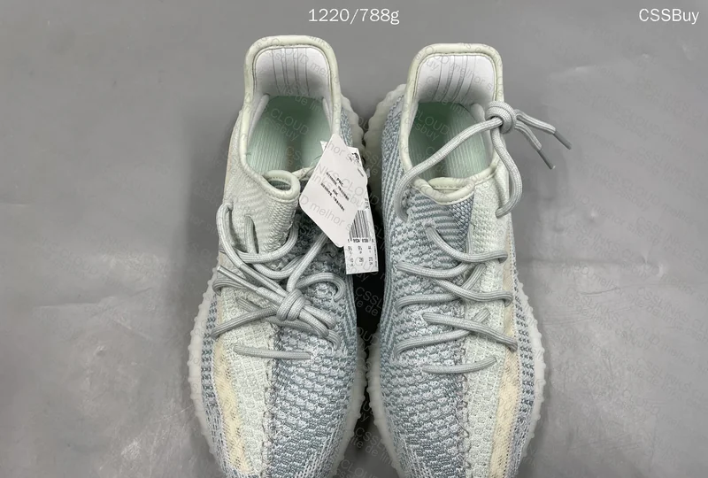 Yeezy 350 v2. GL? 4