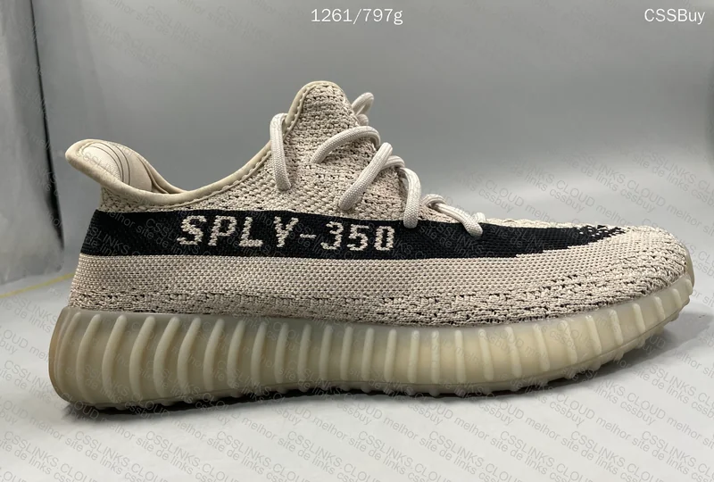YEEZY 350 V2 (GL?) 3