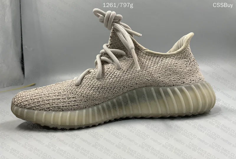 YEEZY 350 V2 (GL?) 6