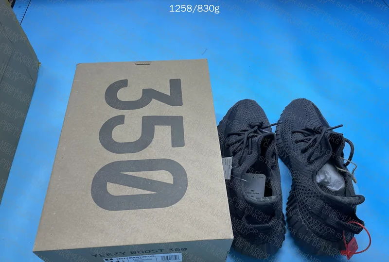 Yeezy 350 V2 - GL or RL? 3
