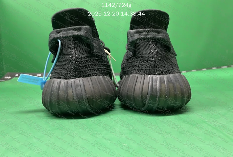 Yeezy 350 V2 HQ 4540 3
