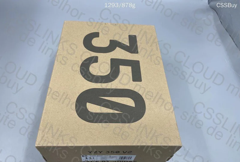 Yeezy 350 V2 Hyperspace LW 3