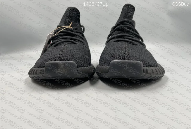 Yeezy 350 V2 - LW