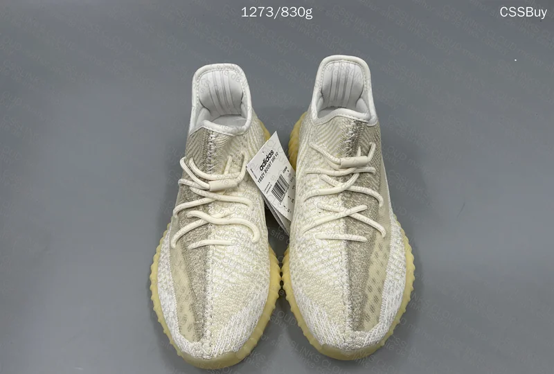 Yeezy 350 v2 Lw