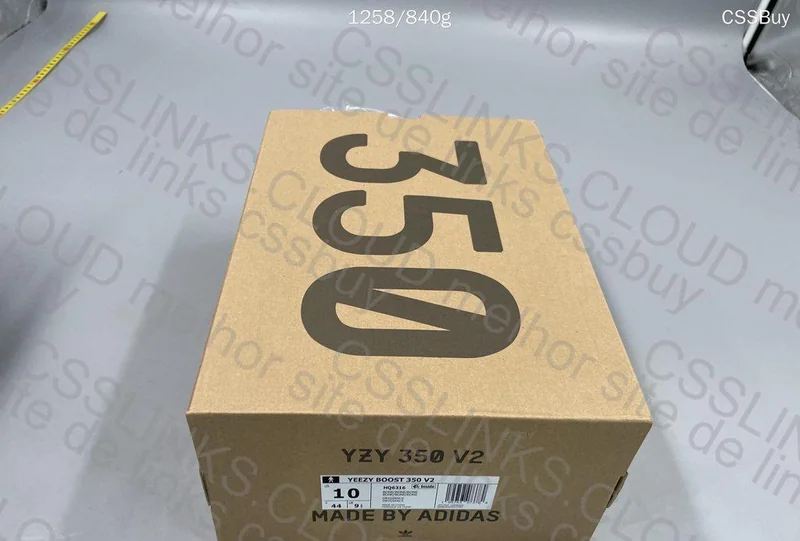 Yeezy 350 V2 LW GL? 7