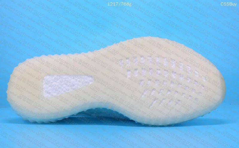Yeezy 350 v2 Mono Ice 6