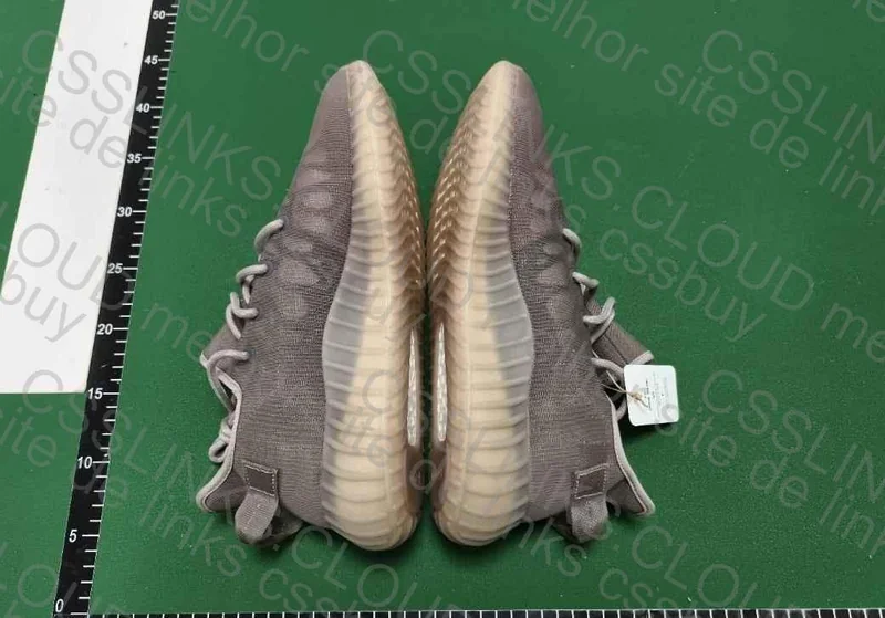Yeezy 350 V2 Mono Mist (Blind box) Batch S2 4