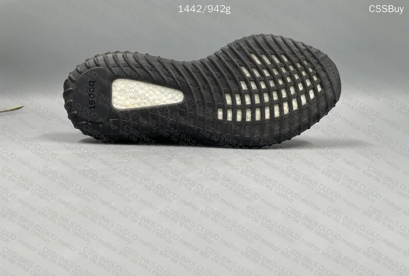 Yeezy 350 V2 - MX Rock (SALE) 6