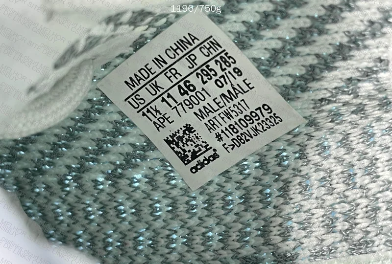 Yeezy 350 V2 “OG” Cloud White 6