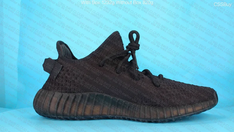 Yeezy 350 v2 onyx 4