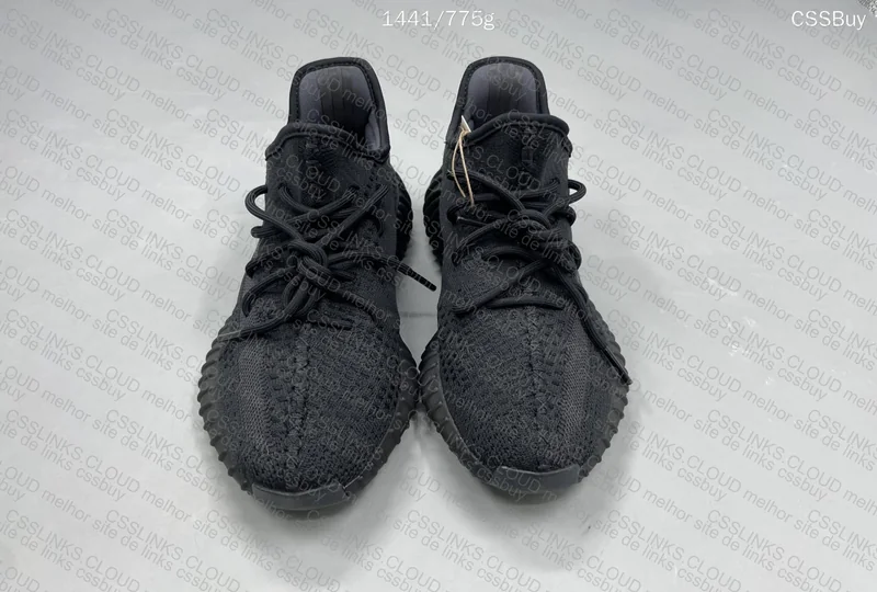 Yeezy 350 V2 Onyx