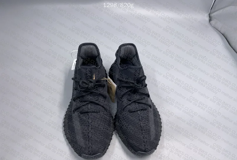 Yeezy 350 V2 Onyx 6