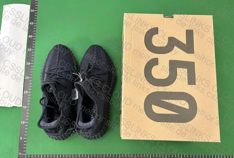 Yeezy 350 v2 Onyx 5