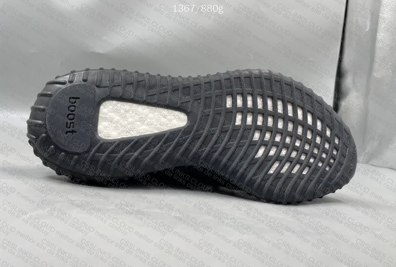 Yeezy 350 v2 ONYX - LW 3