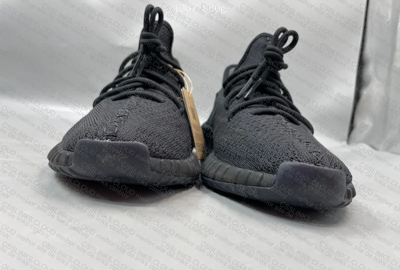 Yeezy 350 v2 ONYX - LW 5