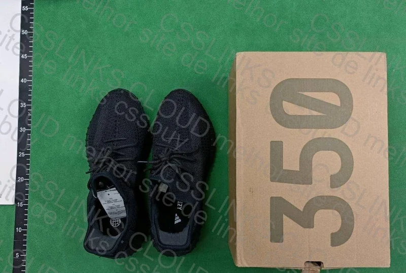 Yeezy 350 V2 Onyx OG Batch