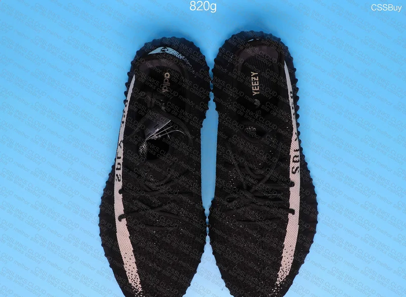 Yeezy 350 V2 OREO 2