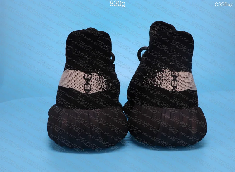 Yeezy 350 V2 OREO 5