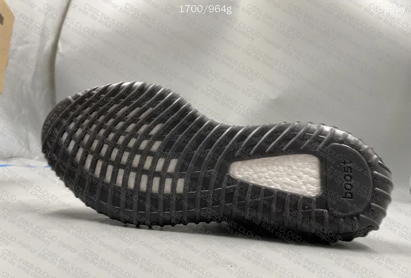 Yeezy 350 v2 Oreo 6