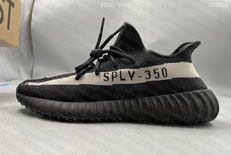 Yeezy 350 v2 Oreo 7