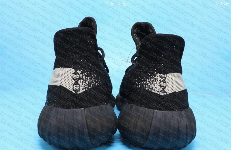 Yeezy 350 V2 Oreo (STOS)