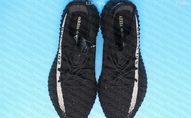 Yeezy 350 V2 Oreo (STOS) 2