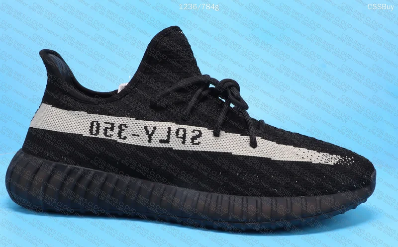Yeezy 350 V2 Oreo (STOS) 4