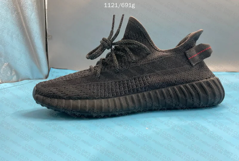 Yeezy 350 V2 Black Non-Reflective 2