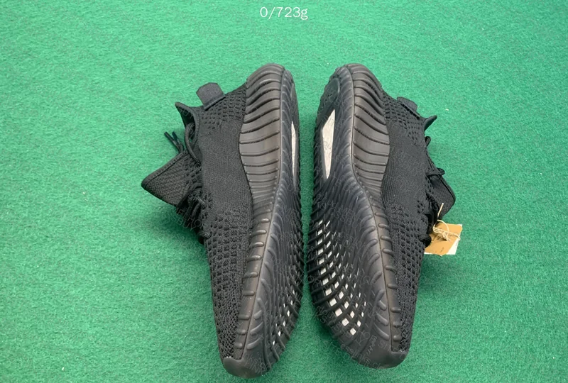 Yeezy 350 V2 Black Onyx 5