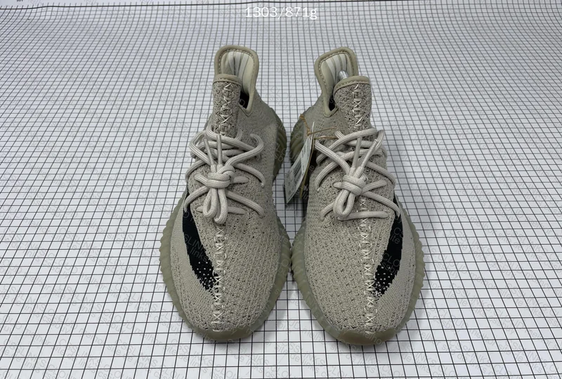 Yeezy 350 v2 (PROMO JMDY 99y)