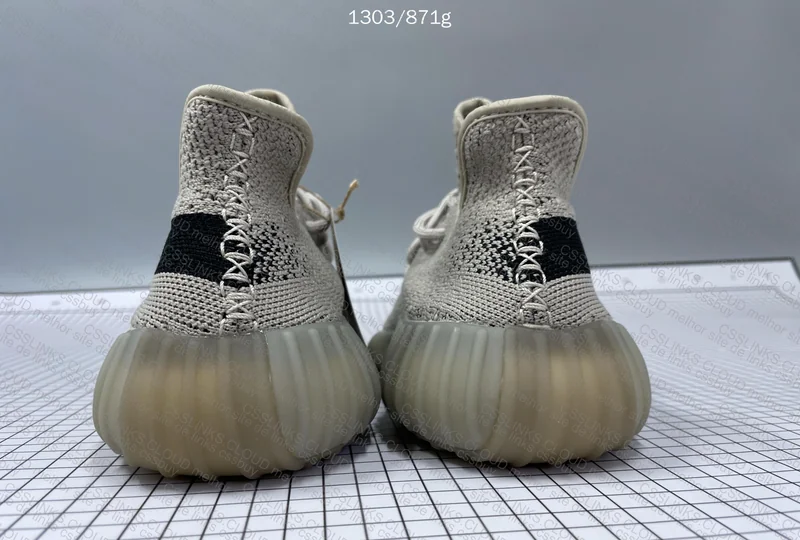 Yeezy 350 v2 (PROMO JMDY 99y) 3
