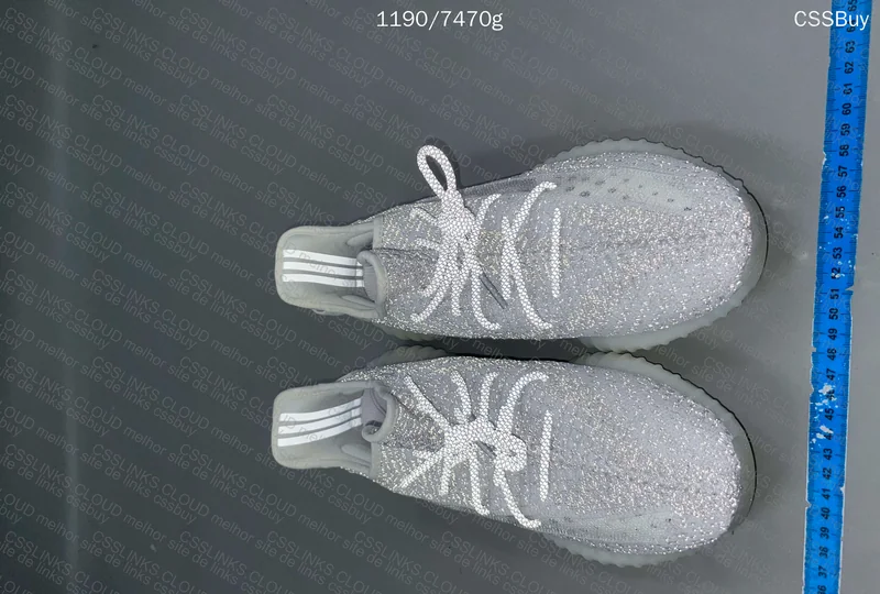 Yeezy 350 V2 Static 4
