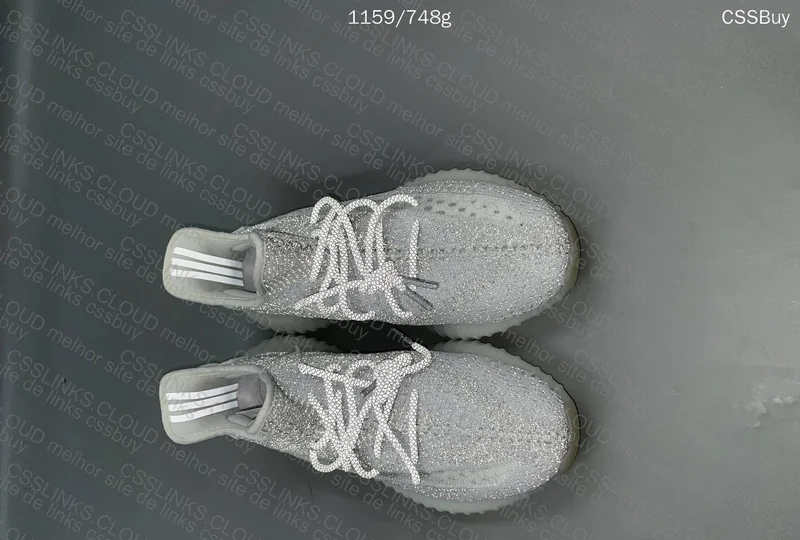 Yeezy 350 V2 Static 4
