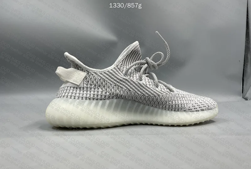 yeezy 350 V2 Static 4