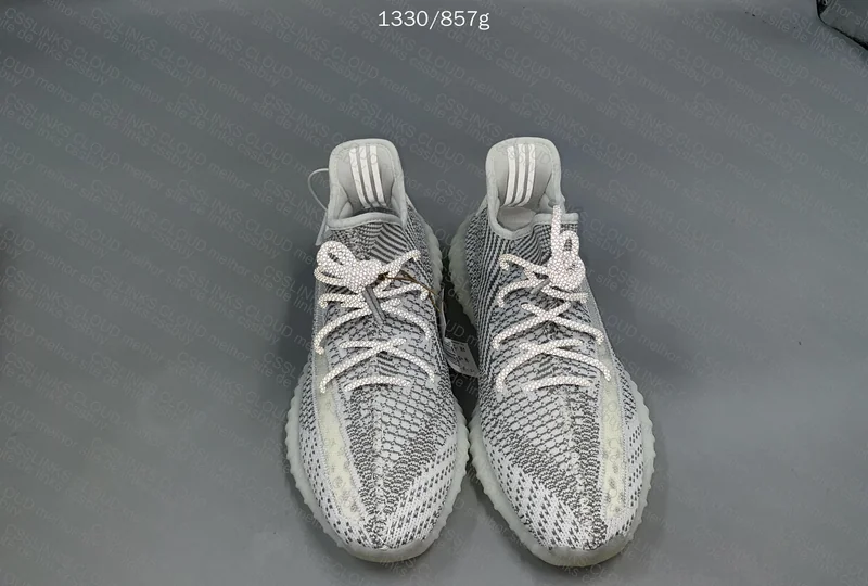 yeezy 350 V2 Static 9